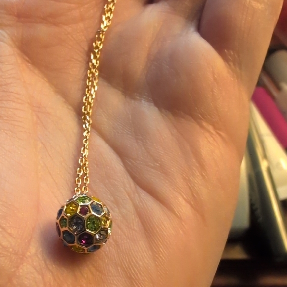 Kate Spade Gold and Multicolor Necklace with Elegant Pendant NWT NEW WITH TAG - Picture 2 of 8